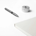 Podstawka Stilform Base Aluminium Silver prezentacja.jpg