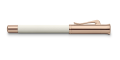 Pióro wieczne Graf von Faber-Castell Guilloche Champagne Blush zamknięte.png