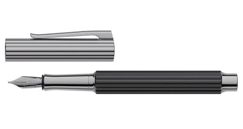 Pióro wieczne Graf von Faber-Castell Bloom Ebony.jpg