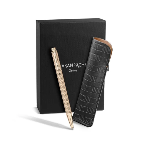 Długopis Caran d'Ache Ecridor Damier Rose Gold z etui 2.jpg