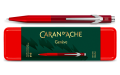 Długopis Caran d'Ache 849 Wonder Forest red zestaw.png