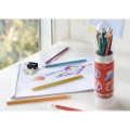 Kredki Faber-Castell Grip 2001 15 szt. i temperówka w rakiecie - prezentacja.jpg